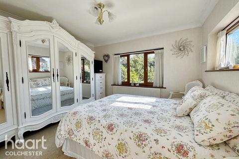 5 bedroom bungalow for sale, Brightlingsea Road, Thorrington