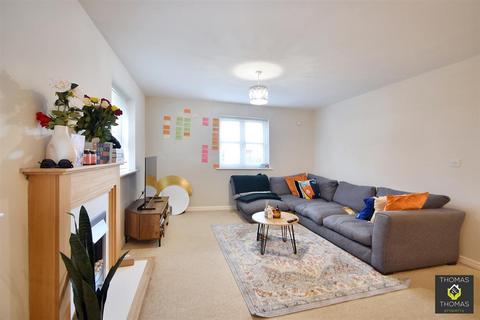 1 bedroom flat for sale, Boughton Way, Gloucester