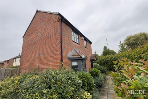 3 bedroom semi-detached house for sale, Watchman Close, Lichfield WS13