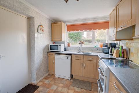11 Crabtree Drive, Bromsgrove, B61 8NX