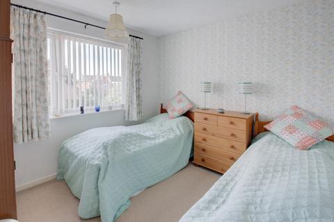 11 Crabtree Drive, Bromsgrove, B61 8NX