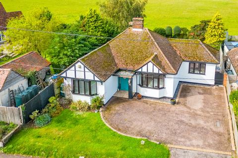 3 bedroom detached bungalow for sale, Village Street Langley