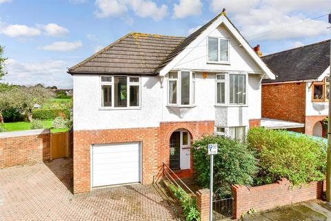 4 bedroom detached house for sale, Cambrai Avenue, Chichester, West Sussex