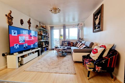 1 bedroom flat for sale, Broadway, London W13