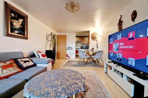 1 bedroom flat for sale, Broadway, London W13