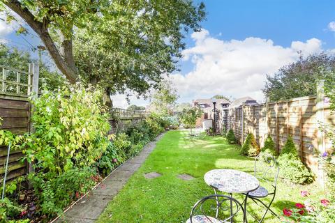 1 bedroom terraced house for sale, Maidstone Road, Headcorn, Kent