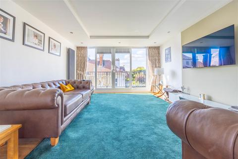 2 bedroom apartment for sale, IMPERIAL AVENUE, Chalkwell