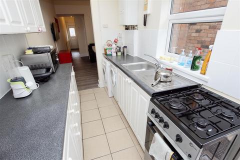 4 bedroom house to rent, Tiverton Road, Birmingham B29