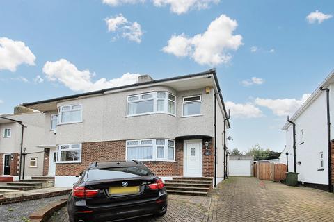 3 bedroom semi-detached house to rent, Bassetts Way, Orpington, BR6