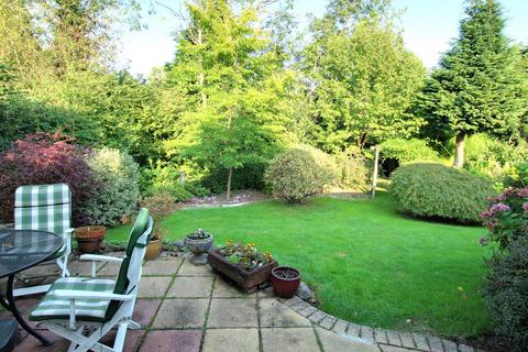 4 bedroom detached house for sale, Turners Mill Road, Haywards Heath, RH16