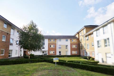 2 bedroom flat to rent, Franklin Avenue, Watford, WD18