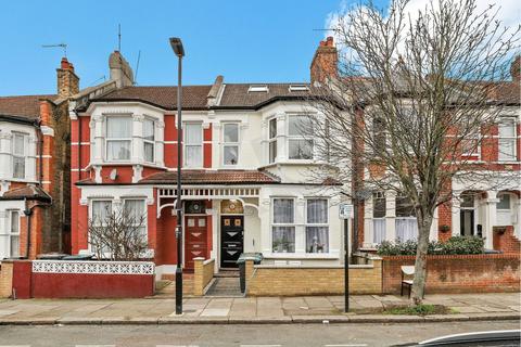 3 bedroom duplex for sale, Abbotsford Avenue, London N15