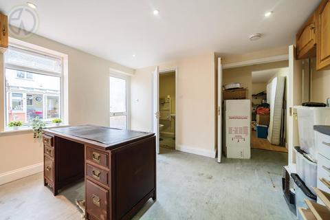 157 Victoria Road, Mitcham, CR4 3JD