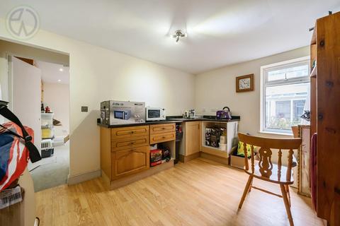 157 Victoria Road, Mitcham, CR4 3JD