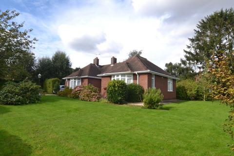 3 bedroom detached bungalow for sale, High Road, Barrowby