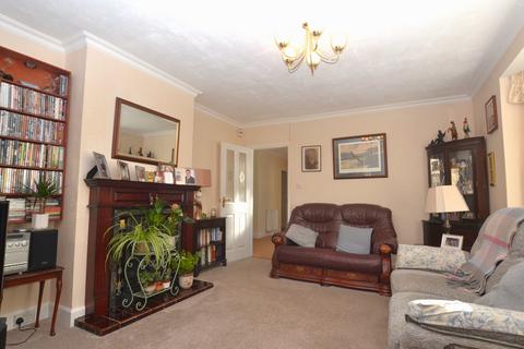 3 bedroom detached bungalow for sale, High Road, Barrowby