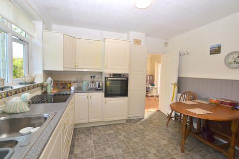 3 bedroom detached bungalow for sale, High Road, Barrowby