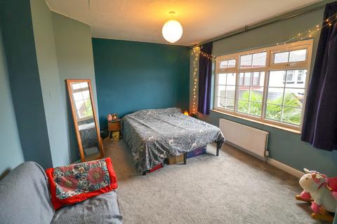 22 Bearswood Close, Hyde, SK14 5NR