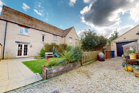 4 bedroom semi-detached house for sale, Field View Lane, Witcombe