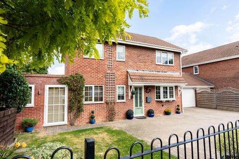 4 bedroom detached house for sale, Andrew Goodall Close, Dereham, NR19