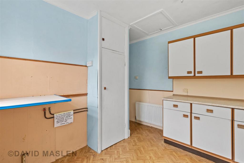 Kitchen (3).jpg