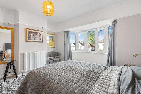 32 Roxholme Terrace, Leeds, LS7 4JH