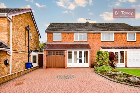 3 bedroom semi-detached house for sale, Scotch Orchard, Lichfield, WS13