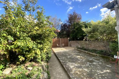 5 bedroom terraced house for sale, Warwick Road, Cliftonville