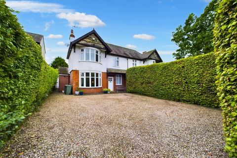 3 bedroom semi-detached house for sale, Castle Bank, Stafford