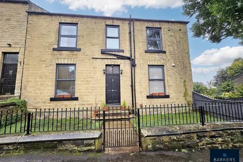 4 bedroom end of terrace house for sale, North Terrace, Birstall, Batley