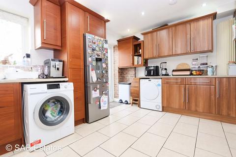 4 bedroom terraced house for sale, Allenby Road, Southall