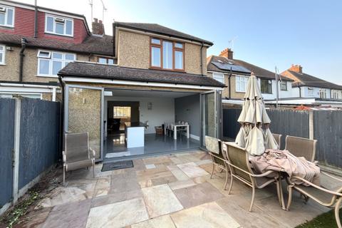 4 bedroom semi-detached house for sale, Park Street Lane, Park Street, St. Albans, Hertfordshire. AL2