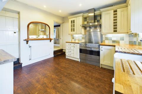 3 bedroom village house for sale, Town Hill, Lamberhurst, TN3