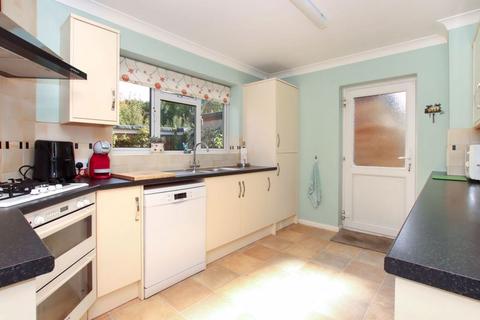 4 bedroom detached house for sale, Dundale Road, Tring