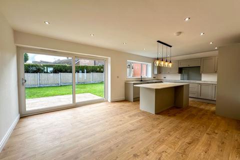 137 Armshead Road, Werrington, Stoke-on-trent, ST9 0EL