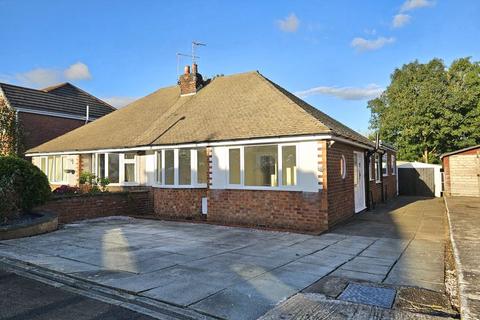 4 bedroom semi-detached bungalow for sale, Merlecrest Drive, Preston PR4