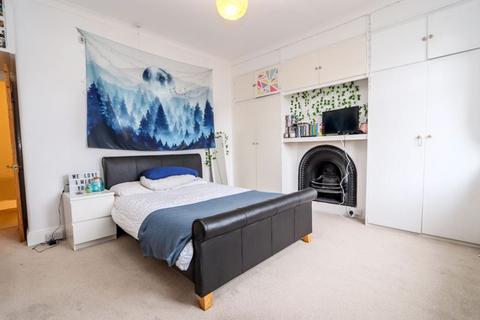 14 Strode Road, Clevedon, BS21 6QB