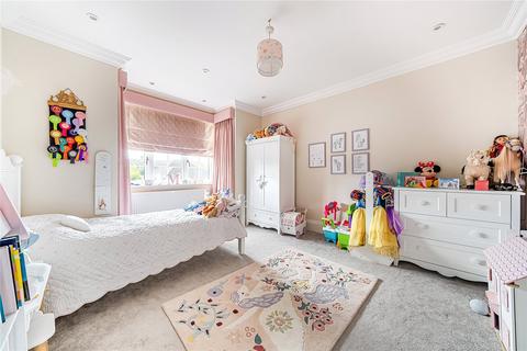 Kingsley Cross Road, Hawley, Dartford, DA2 7RS