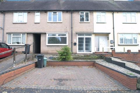 3 bedroom terraced house to rent, Greenfields Road, Kingswinford DY6