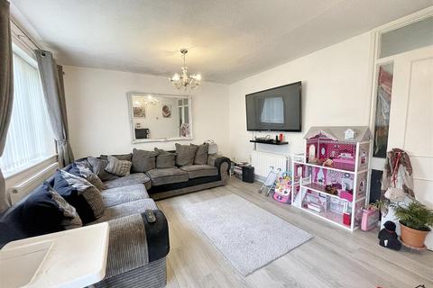 3 bedroom apartment to rent, Henderson Court, West Midlands B68