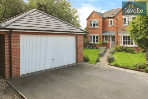 4 bedroom detached house for sale, Chatsworth Close, Laceby DN37