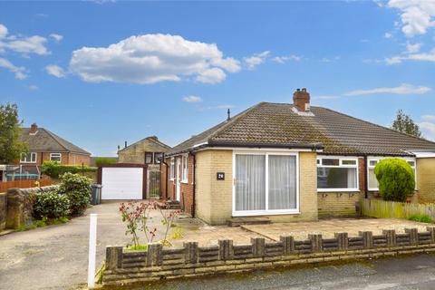 2 bedroom bungalow for sale, Moor Grove, Pudsey, West Yorkshire