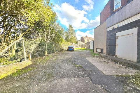 2 bedroom flat to rent, Stockport Road, Levenshulme, Manchester, M19