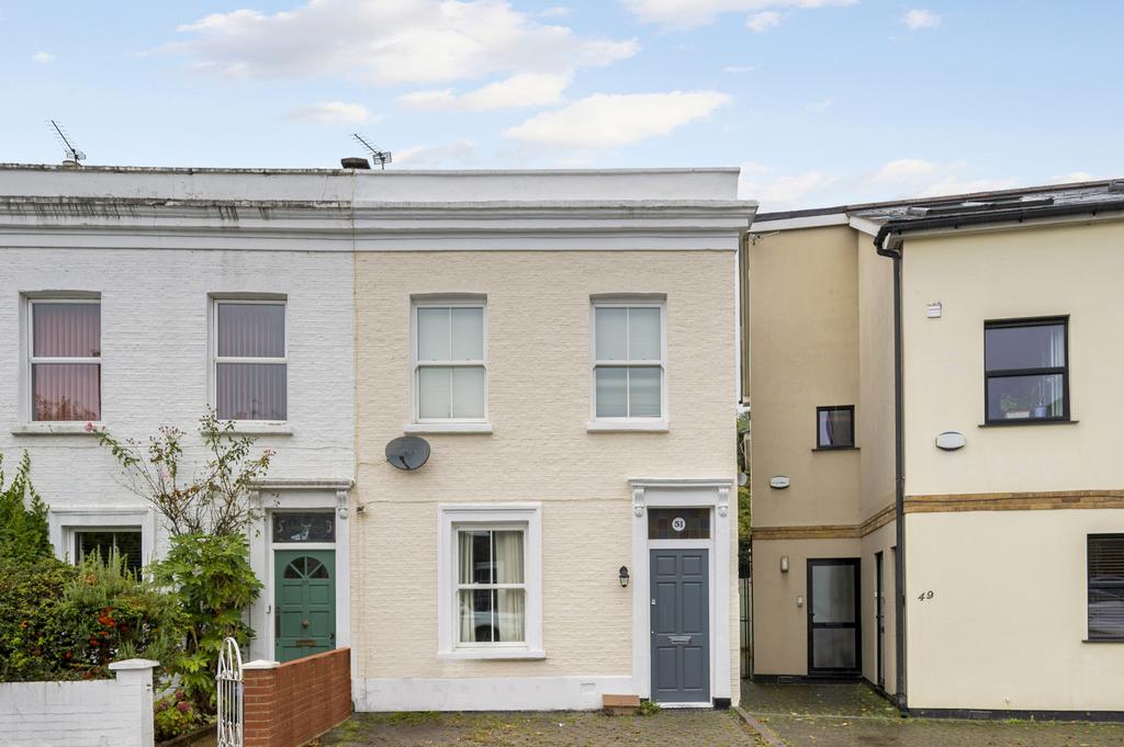 Hartfield Crescent, Wimbledon SW19 2 bed end of terrace house for sale