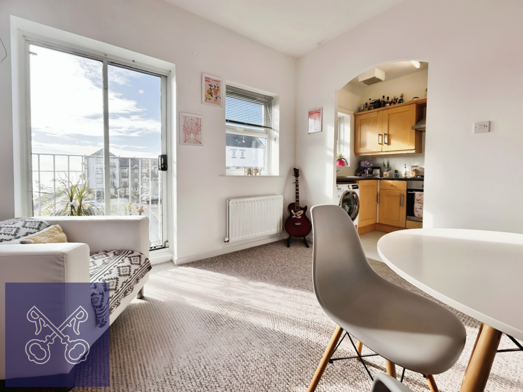 Sitting/Dining Room