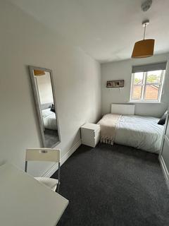 1 bedroom in a house share to rent, Room 2 9 Denison Court, Denison Street, Nottingham