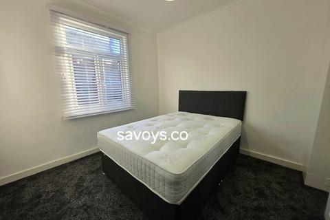 2 bedroom flat to rent, Litchfield Gardens, Willesden Green, NW10