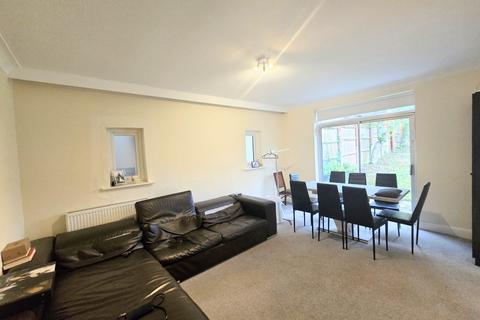 2 bedroom flat to rent, Shirehall Lane, NW4