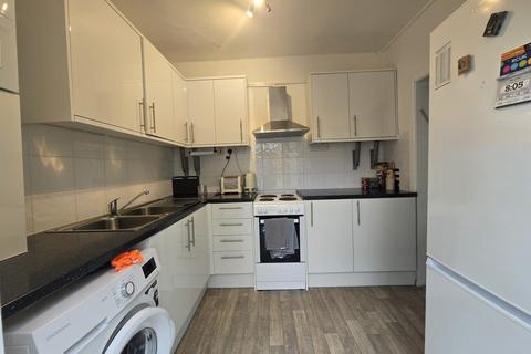 2 bedroom flat to rent, Shirehall Lane, NW4