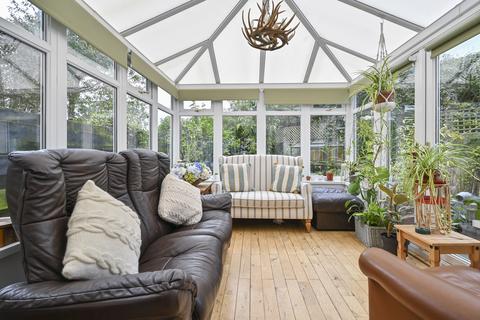 2 Crichton Drive, Pathhead, EH37 5QL
